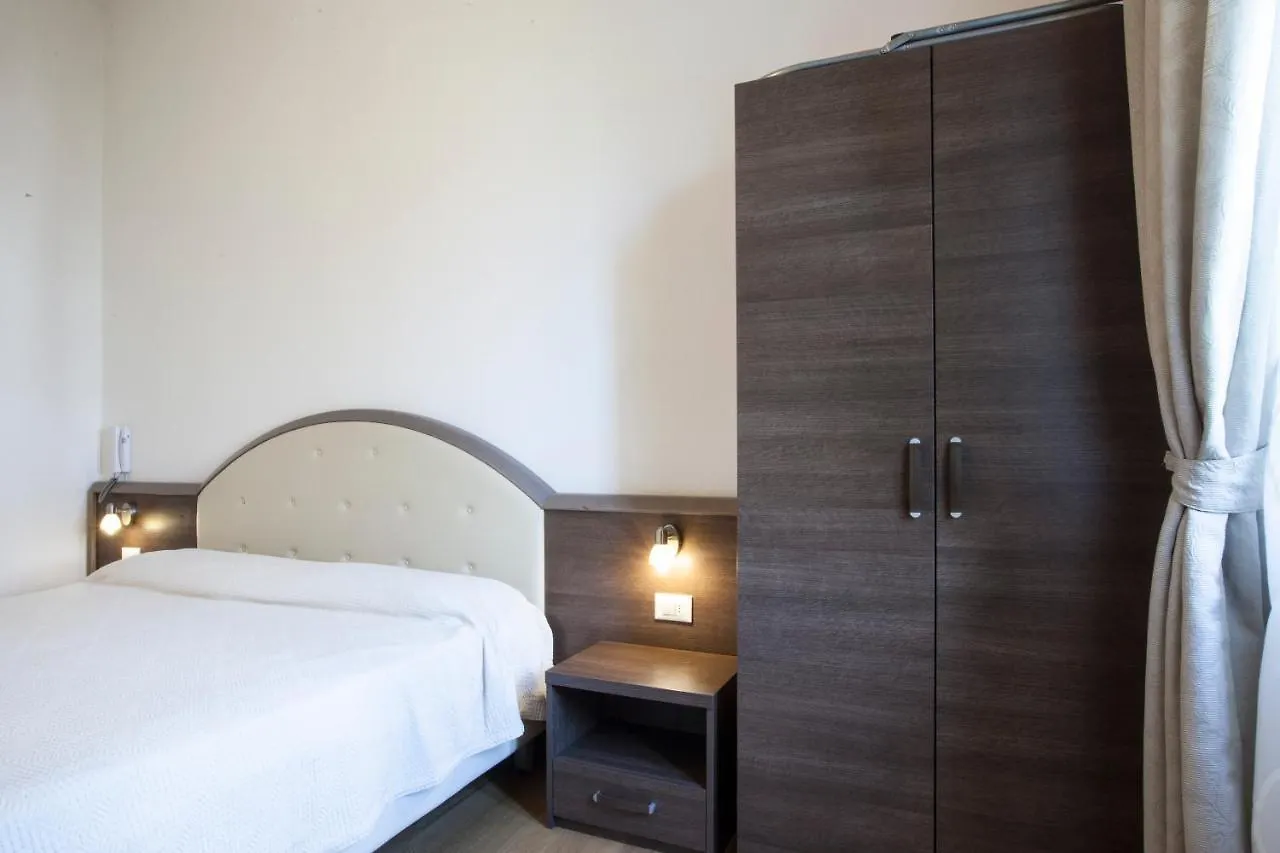 Hotel Amalfi Milan
